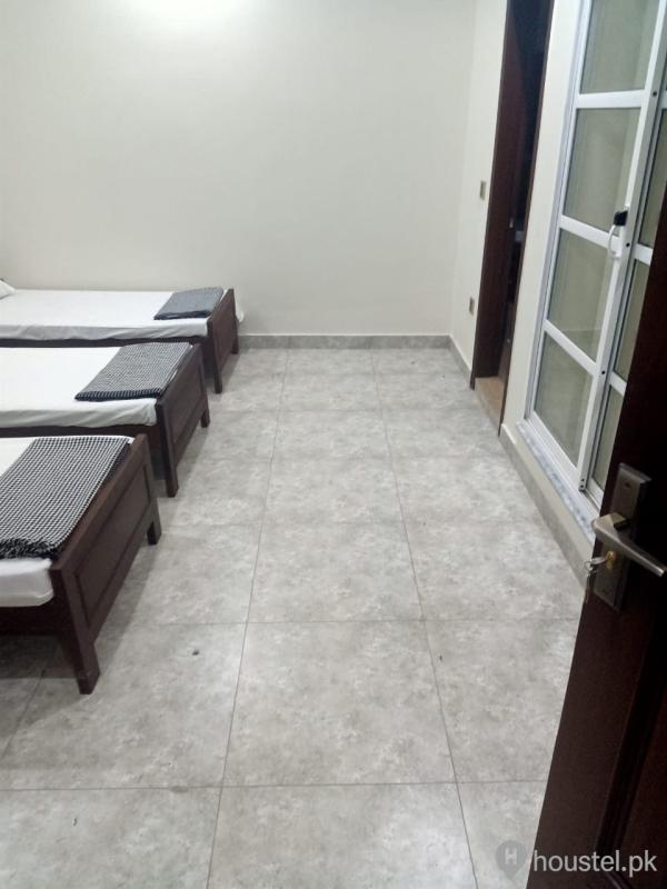 Continental Boys hostel Johar town Boys Hostel in Johar Town, Lahore with Mess - Photo 6