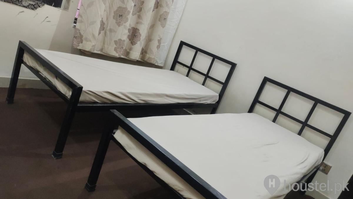 The Best Girls Hostel Girls Hostel in PIA Main Boulevard, Lahore with Mess, WiFi from PKR 20,000