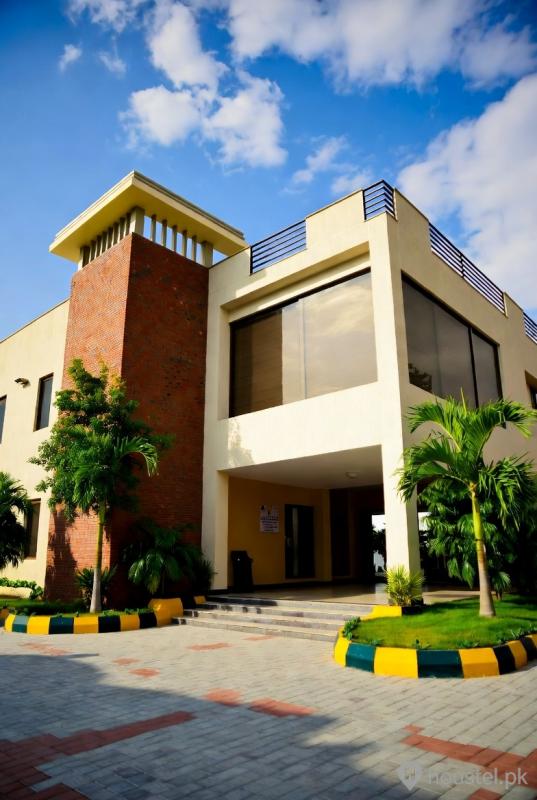 Mrs Haneef Girls Hostel Girls Hostel in Anarkali, Lahore with Mess, WiFi from PKR 10,000